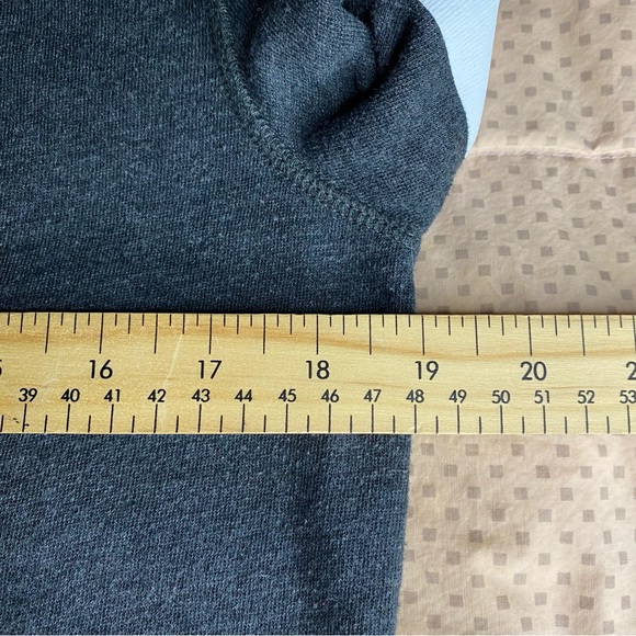Victoria's Secret Angel Grey Sweatshirt Fleece Zipper Hoodie Women's Size Small - Picture 13 of 15